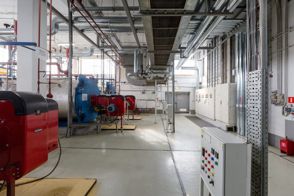 Как работает «МЕГА Белая Дача»: открываем ТЦ с другой стороны